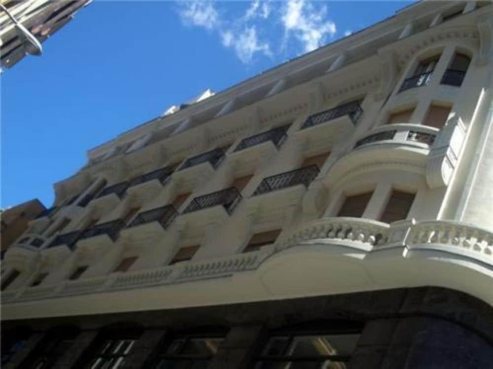 Hostal Excelsior Madrid Esterno foto