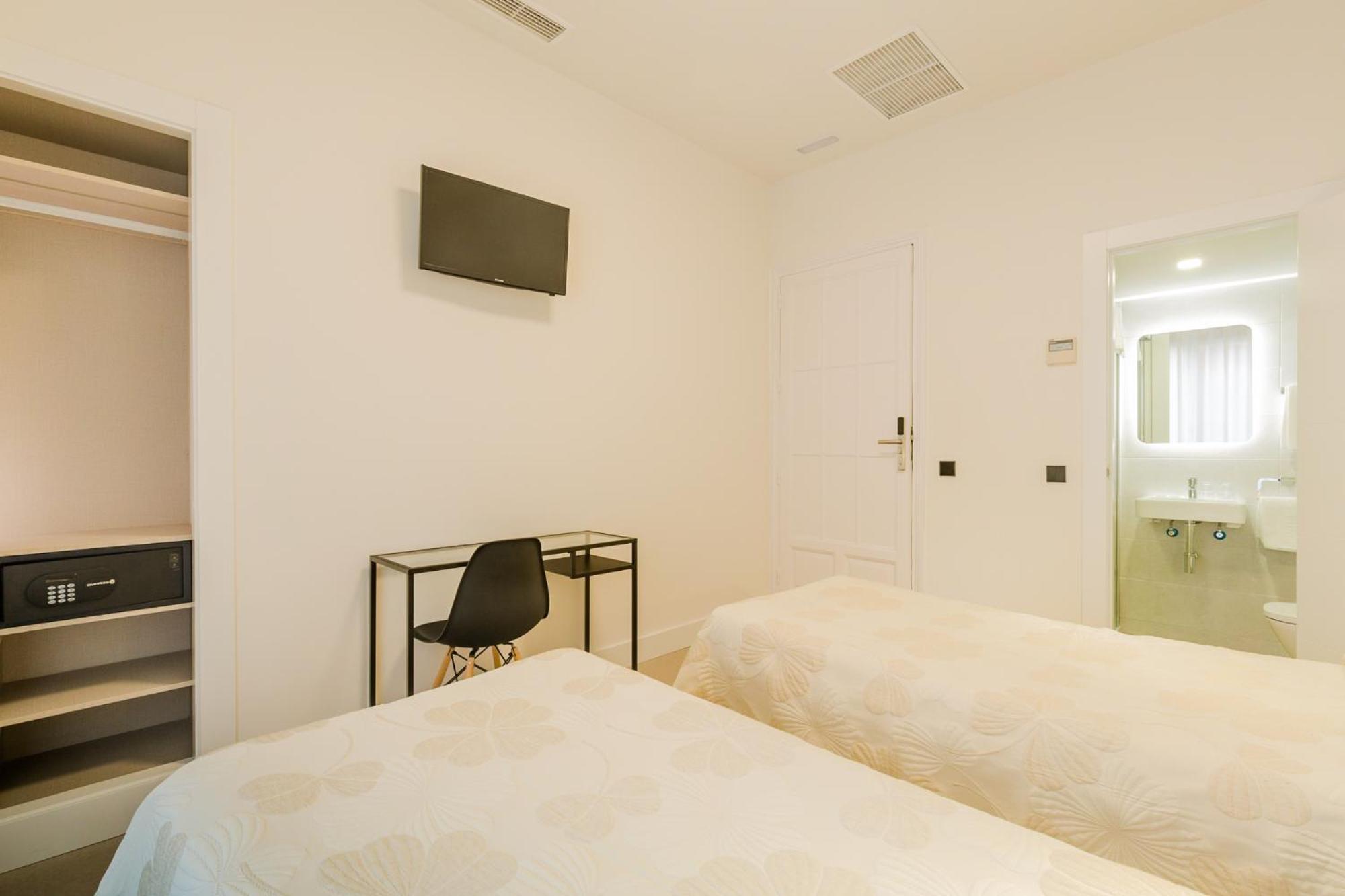 Hostal Excelsior Madrid Esterno foto